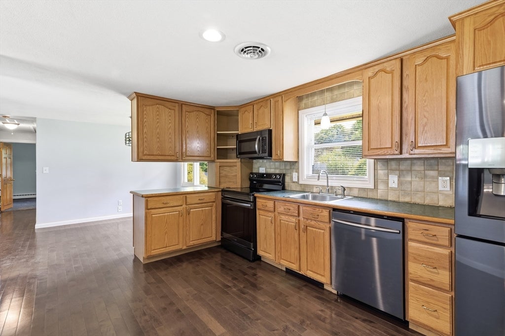 35 Dandy Rd, Brockton, MA, 35 Dandy Rd, Brockton, MA Photo #14