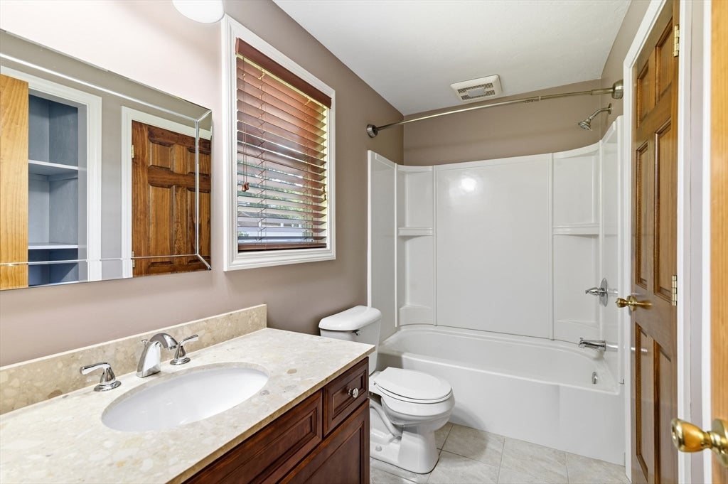 35 Dandy Rd, Brockton, MA, 35 Dandy Rd, Brockton, MA Photo #18