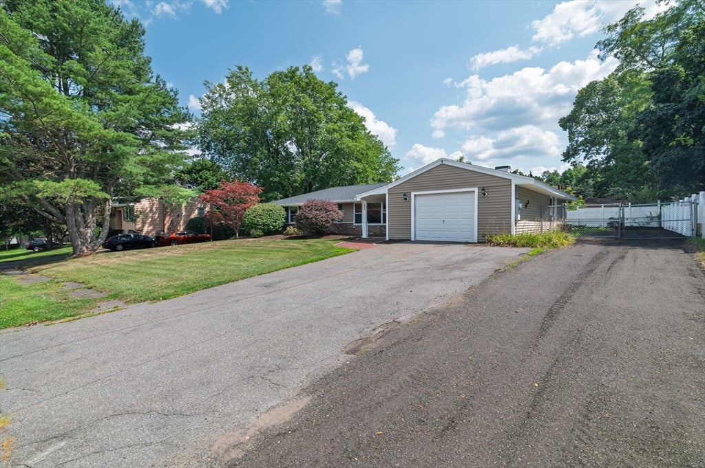 35 Dandy Rd