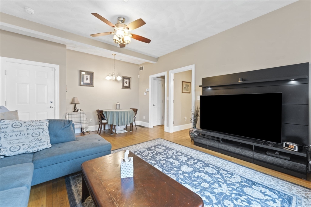 8 Common St 1