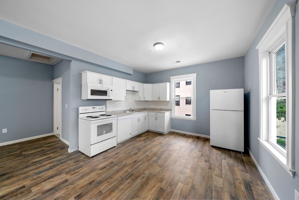 87 Maple St