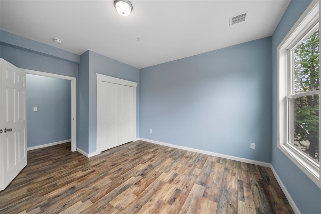87 Maple St
