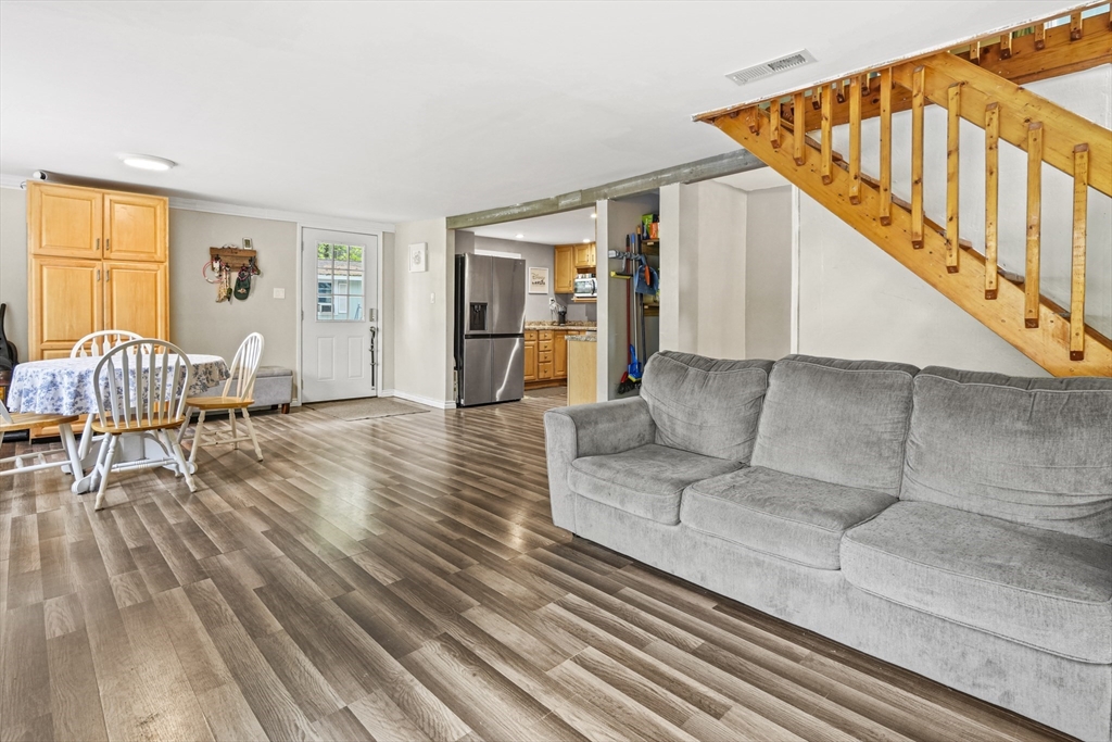 91 Deer Bay Rd