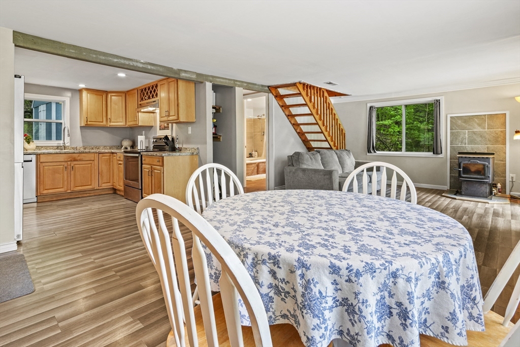 91 Deer Bay Rd
