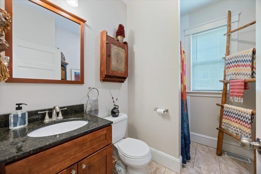 12 Minot Ave, Haverhill, MA Photo #8
