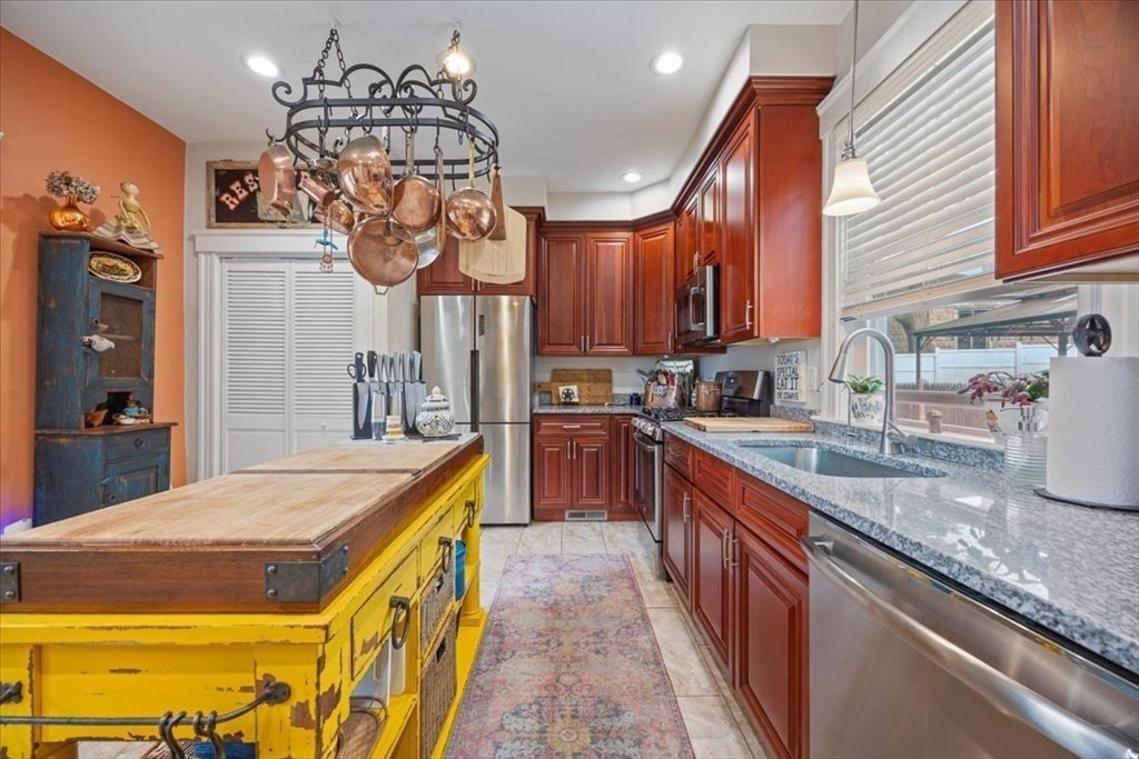 12 Minot Ave, Haverhill, MA Photo #9