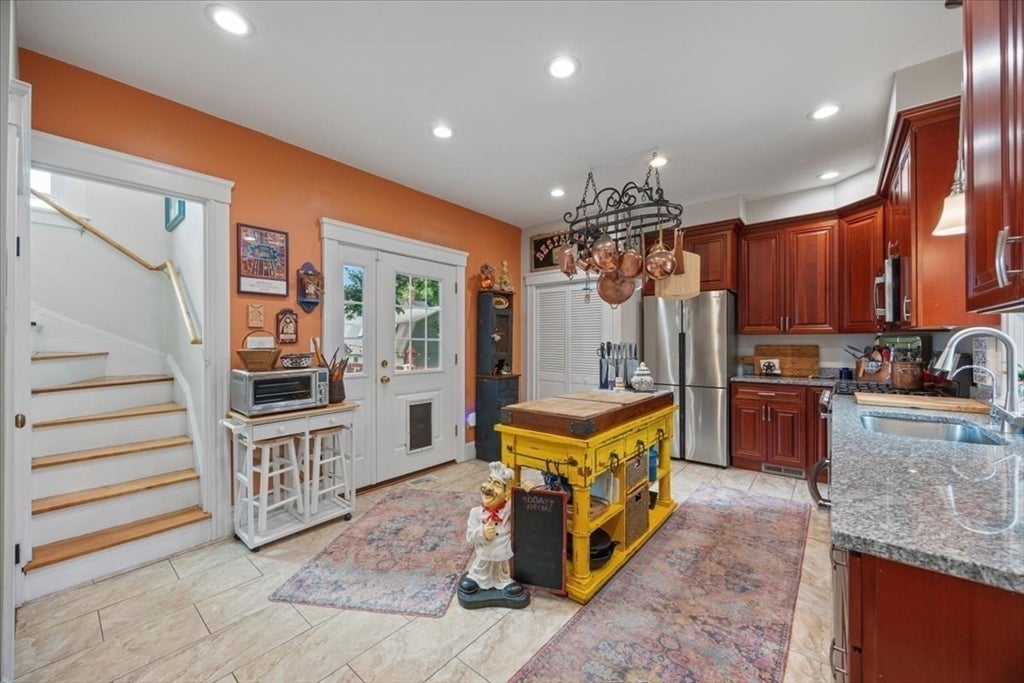 12 Minot Ave, Haverhill, MA Photo #10