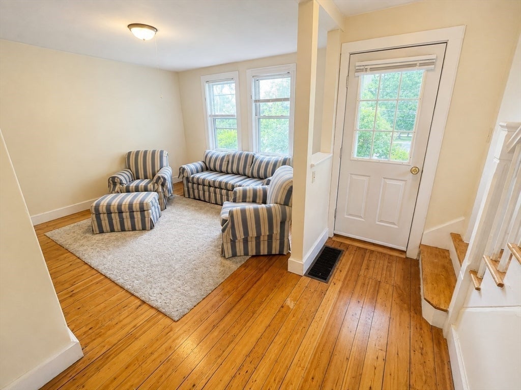 23 Lexington St. 23