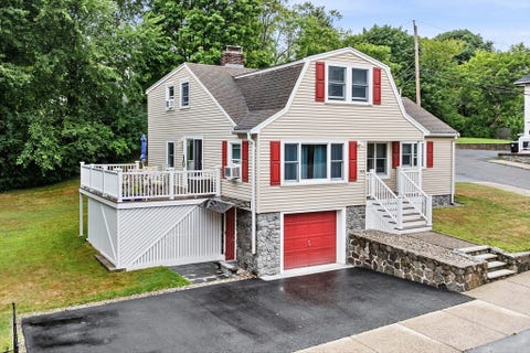 Photo of 463 Elliott St, Beverly, MA 01915 (MLS # 73556671)