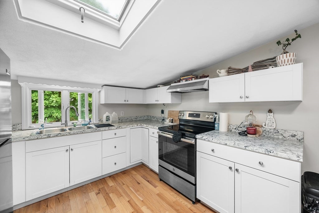 463 Elliott St, Beverly, MA, 463 Elliott St, Beverly, MA Photo #18