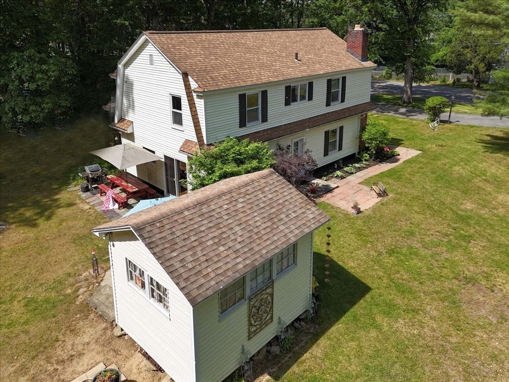 255 Lake St