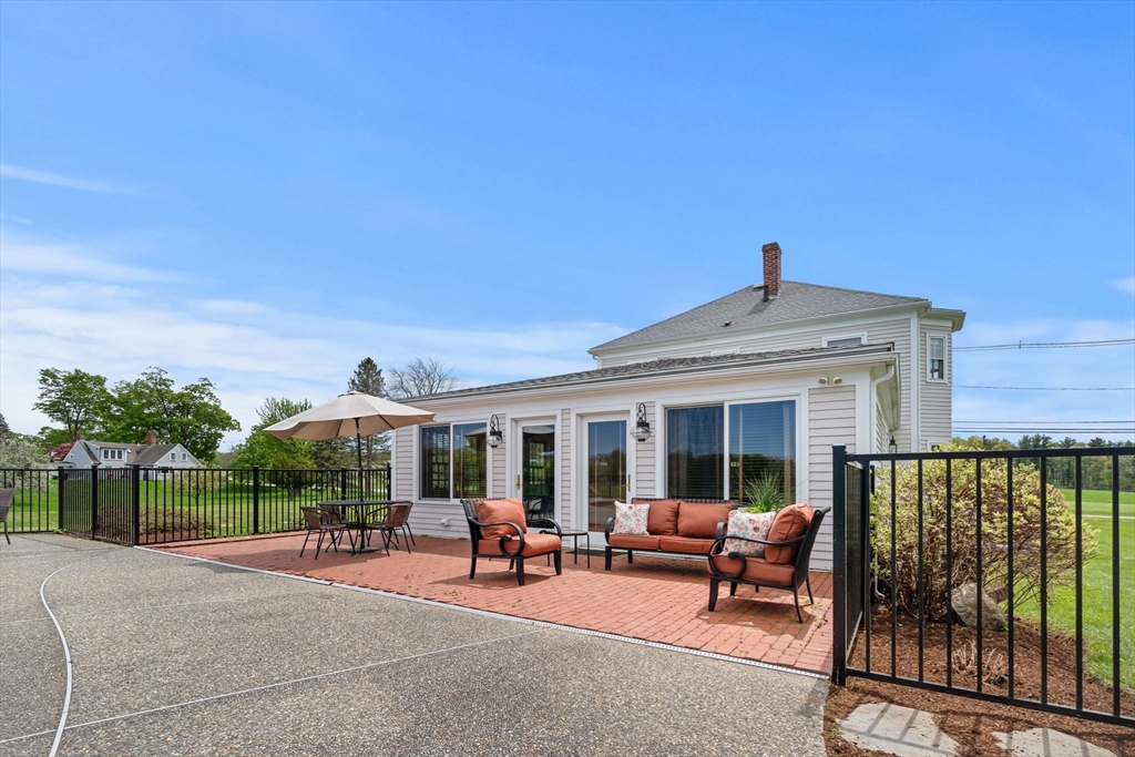 231 Lions Mouth Rd