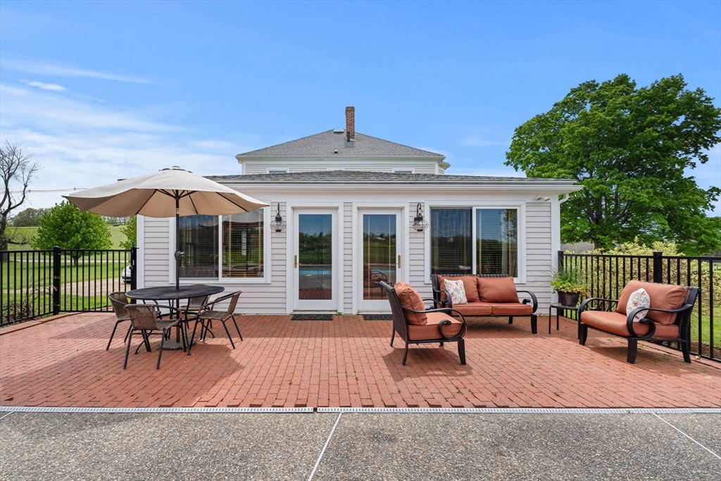 231 Lions Mouth Rd