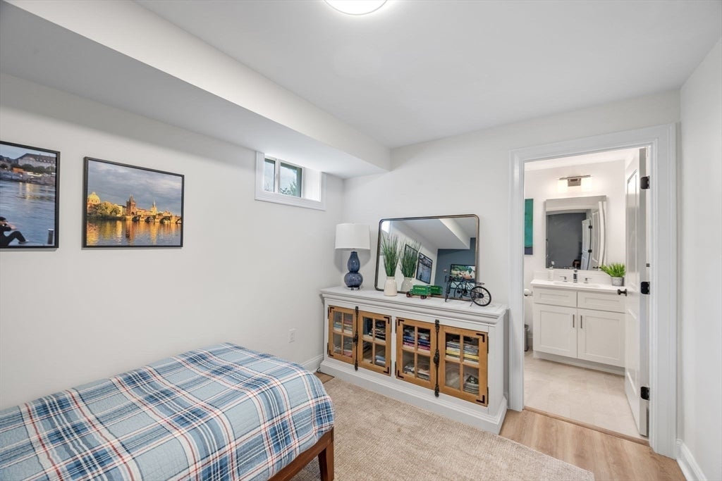 4 Talbot Lane, Reading, MA, 4 Talbot Lane, Reading, MA Photo #32