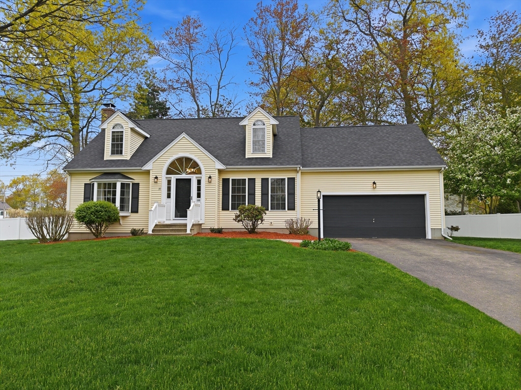 35 Buena Vista Dr, Attleboro, MA Photo #1