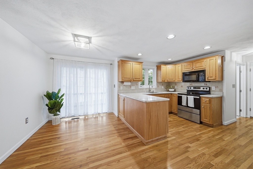 35 Buena Vista Dr, Attleboro, MA Photo #10