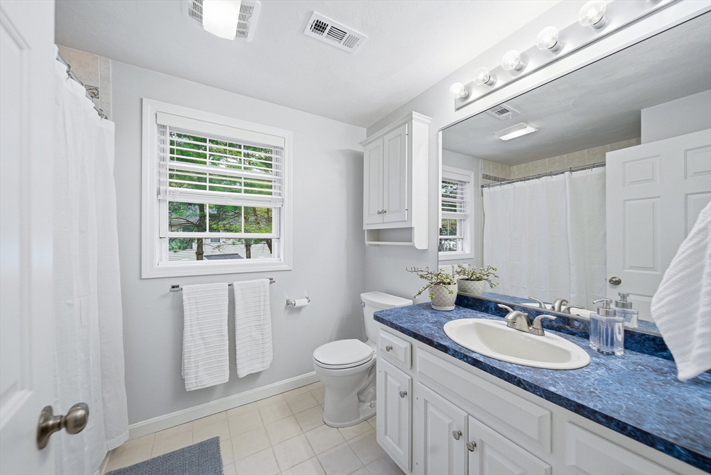 35 Buena Vista Dr, Attleboro, MA Photo #19