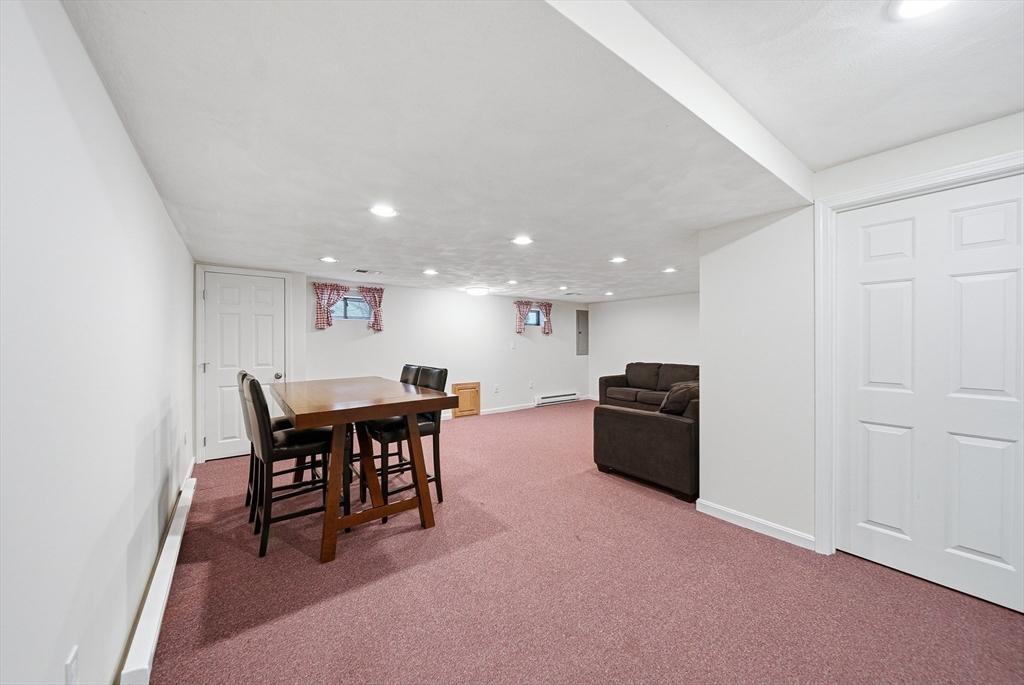 35 Buena Vista Dr, Attleboro, MA Photo #28