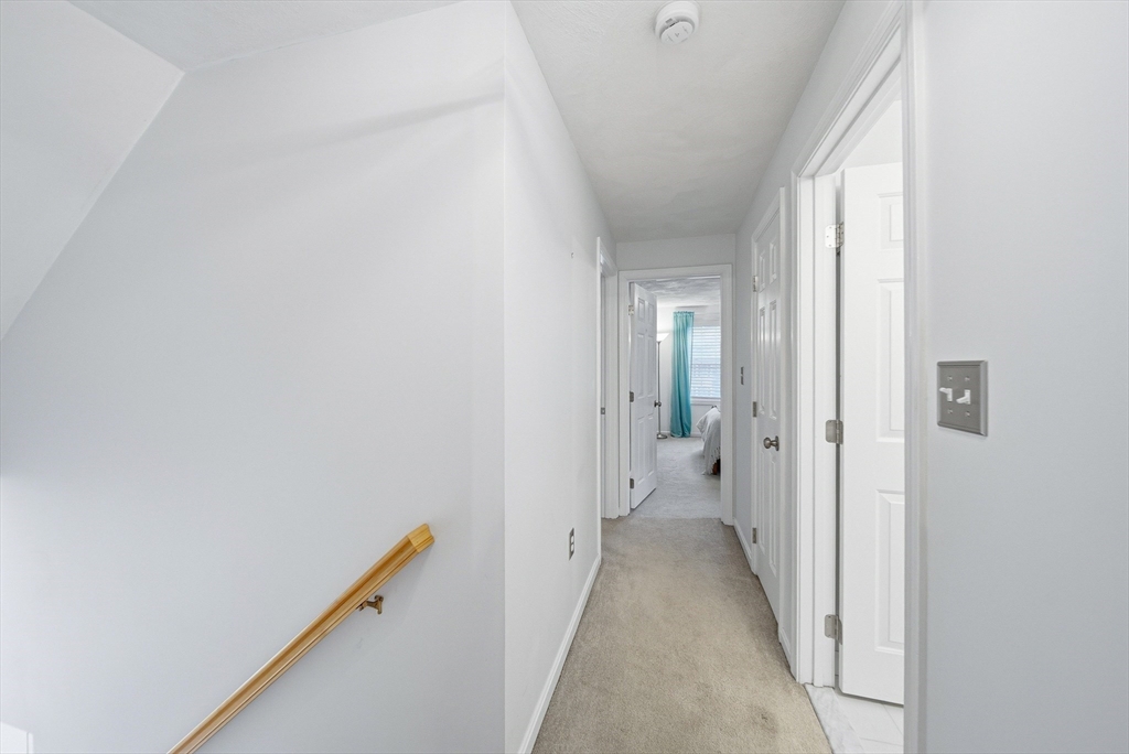 35 Buena Vista Dr, Attleboro, MA Photo #16