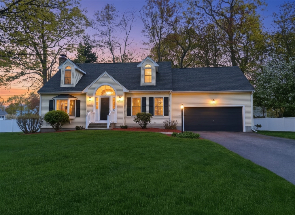 35 Buena Vista Dr, Attleboro, MA Photo #2