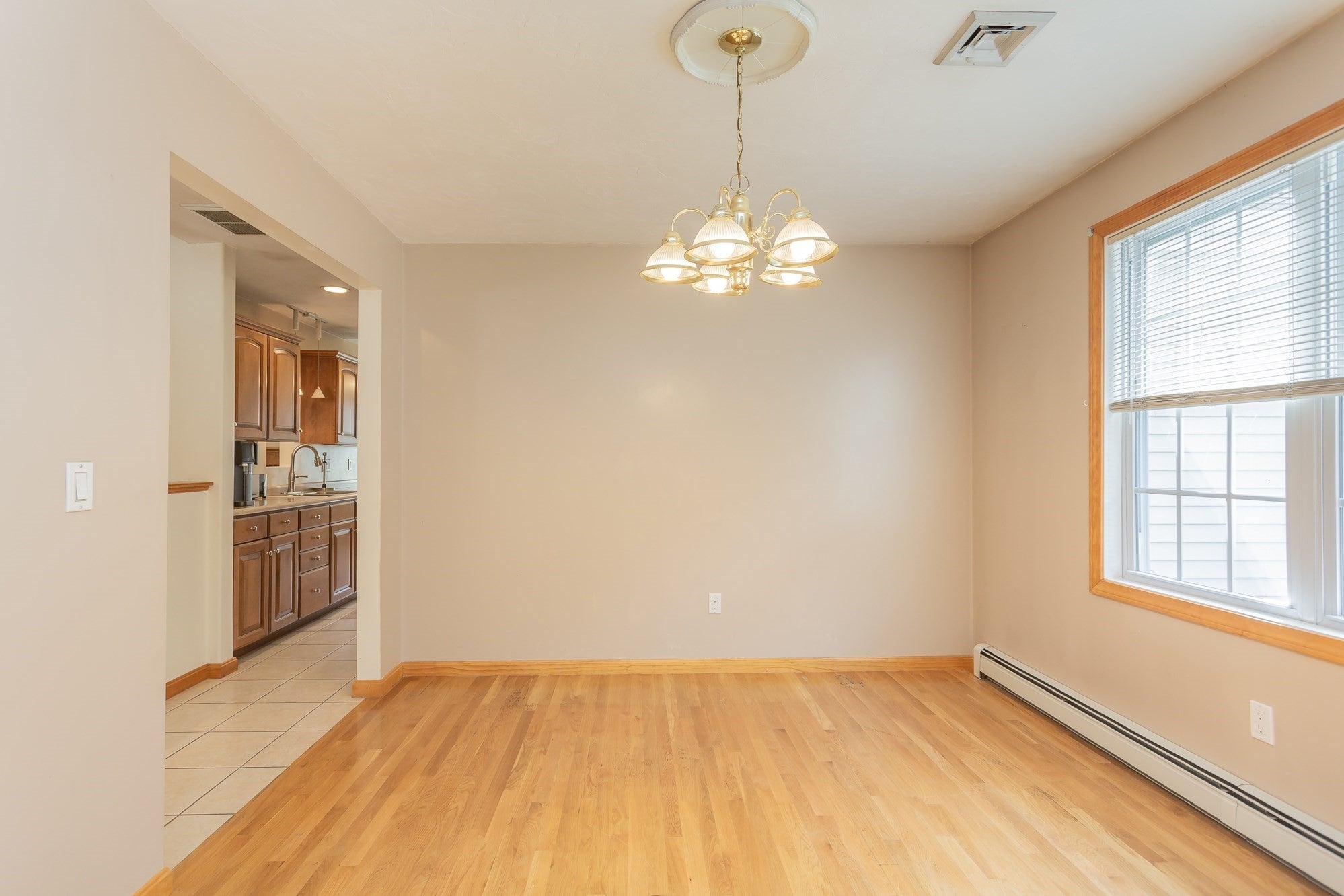 380 Spruce St, Bridgewater, MA, 380 Spruce St, Bridgewater, MA Photo #4