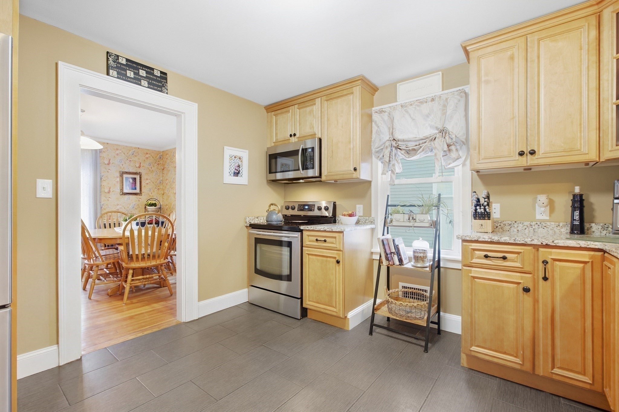 24 Vokes Terrace, Lynnfield, MA, 24 Vokes Terrace, Lynnfield, MA Photo #10