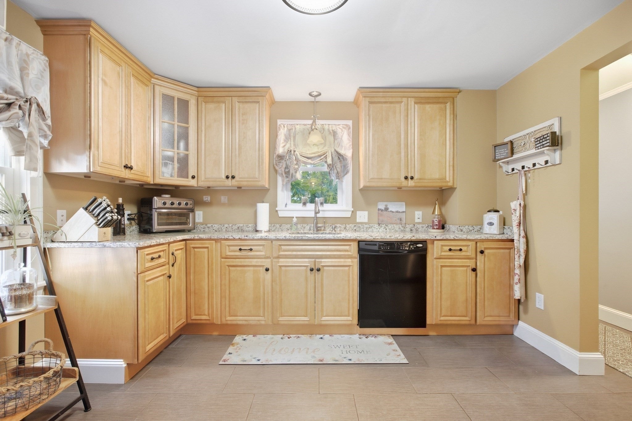 24 Vokes Terrace, Lynnfield, MA, 24 Vokes Terrace, Lynnfield, MA Photo #8
