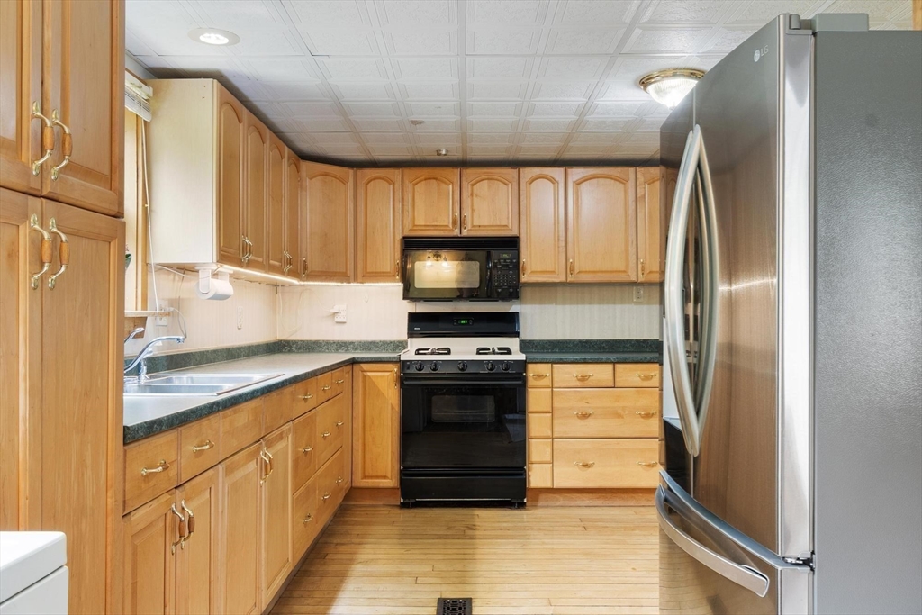 8 Benjamin Rd