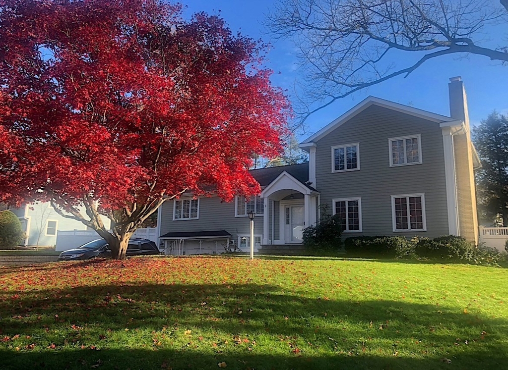 9 Lantern Rd