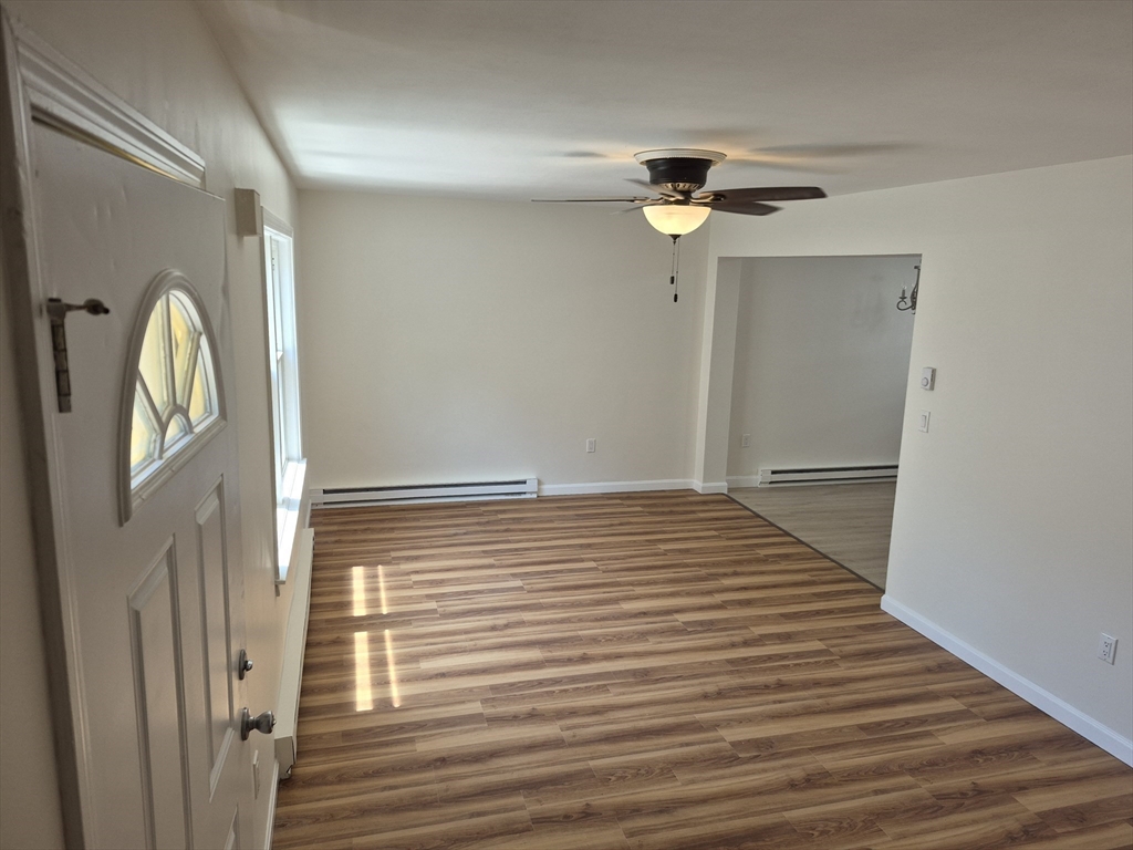 42 Peacevale Rd 1