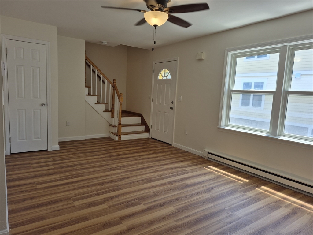 42 Peacevale Rd 1