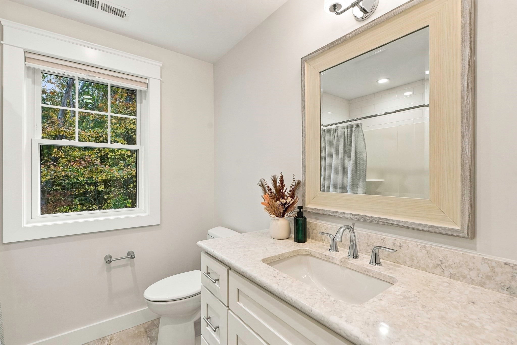 27 Stonebrook Court #27, Southborough, MA Photo #33