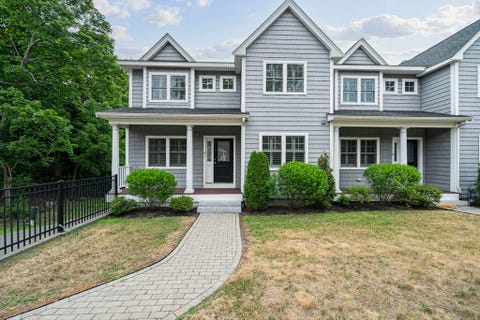 Photo of 205 Elm St #9, Braintree, MA 02184 (MLS # 73546904)