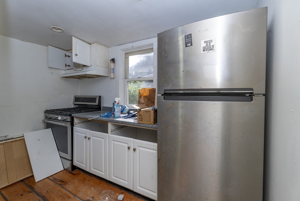 6 Spring St, Amesbury, MA Photo #14