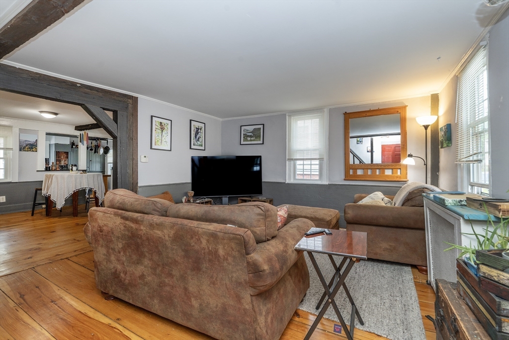 6 Spring St, Amesbury, MA Photo #10