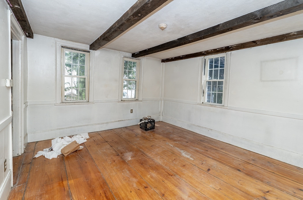 6 Spring St, Amesbury, MA Photo #23