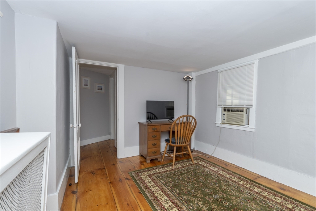 6 Spring St, Amesbury, MA Photo #19