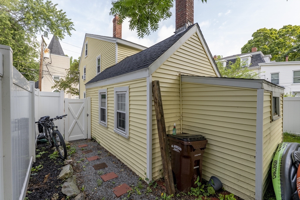 6 Spring St, Amesbury, MA Photo #31