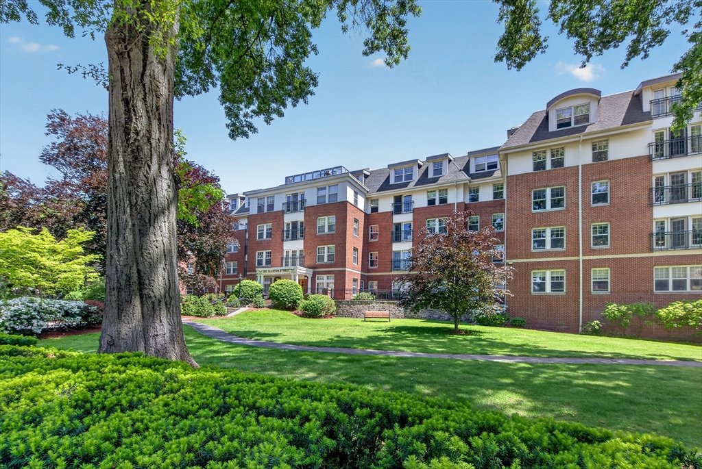 300 Allston St 315