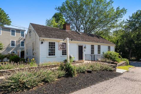 56 Main St Easton MA 02356