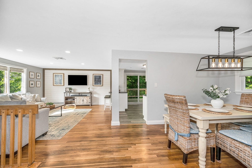 128 Old Westford Rd