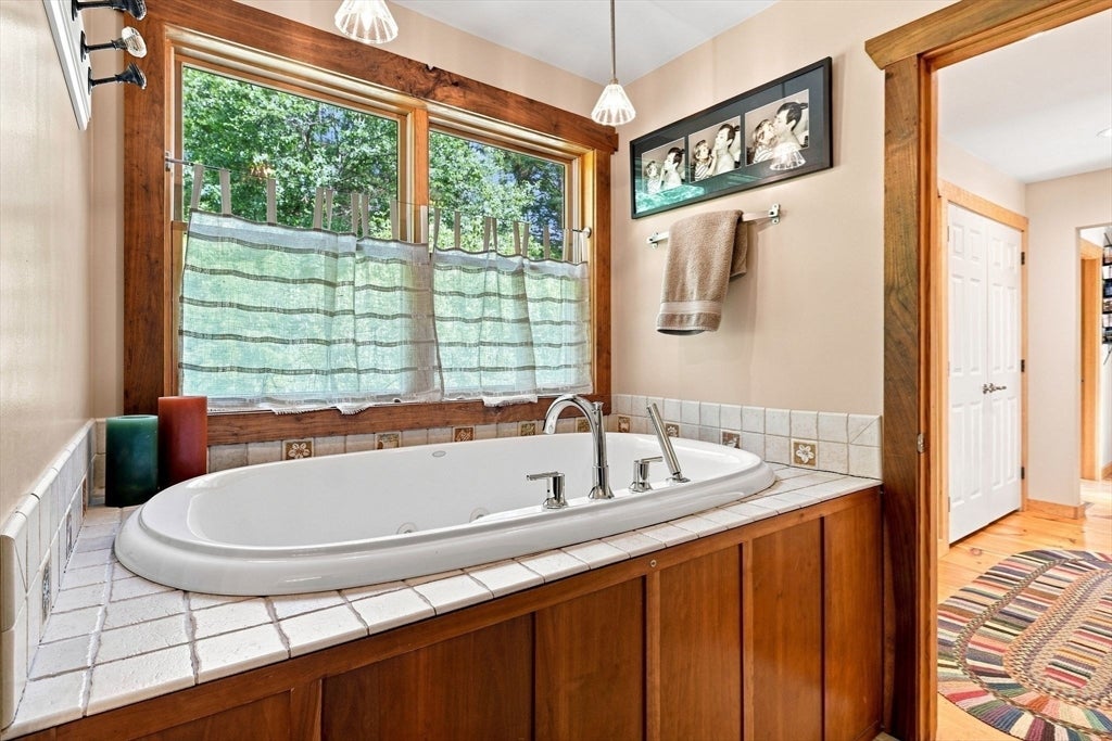 6 Brittany Lane, Easthampton, MA, 6 Brittany Lane, Easthampton, MA Photo #22