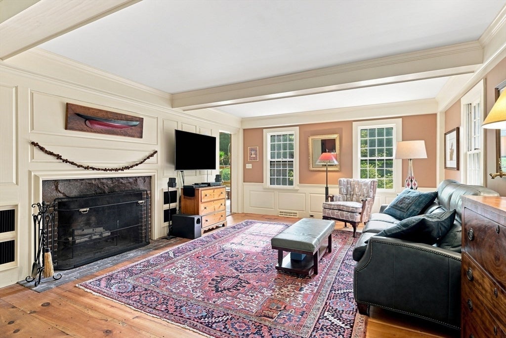 6 Brittany Lane, Easthampton, MA, 6 Brittany Lane, Easthampton, MA Photo #15