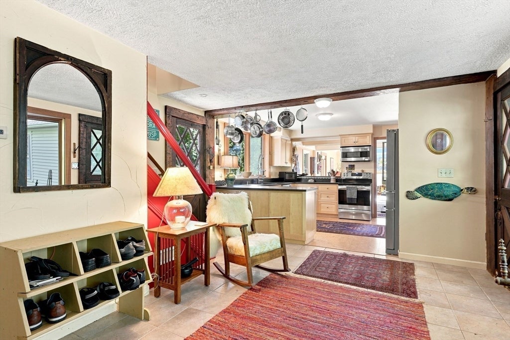 6 Brittany Lane, Easthampton, MA, 6 Brittany Lane, Easthampton, MA Photo #13