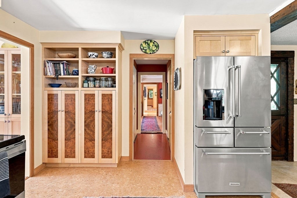 6 Brittany Lane, Easthampton, MA, 6 Brittany Lane, Easthampton, MA Photo #11