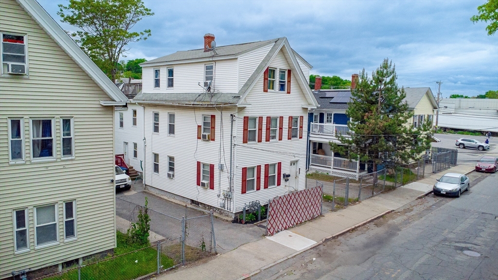 42 Morton St
