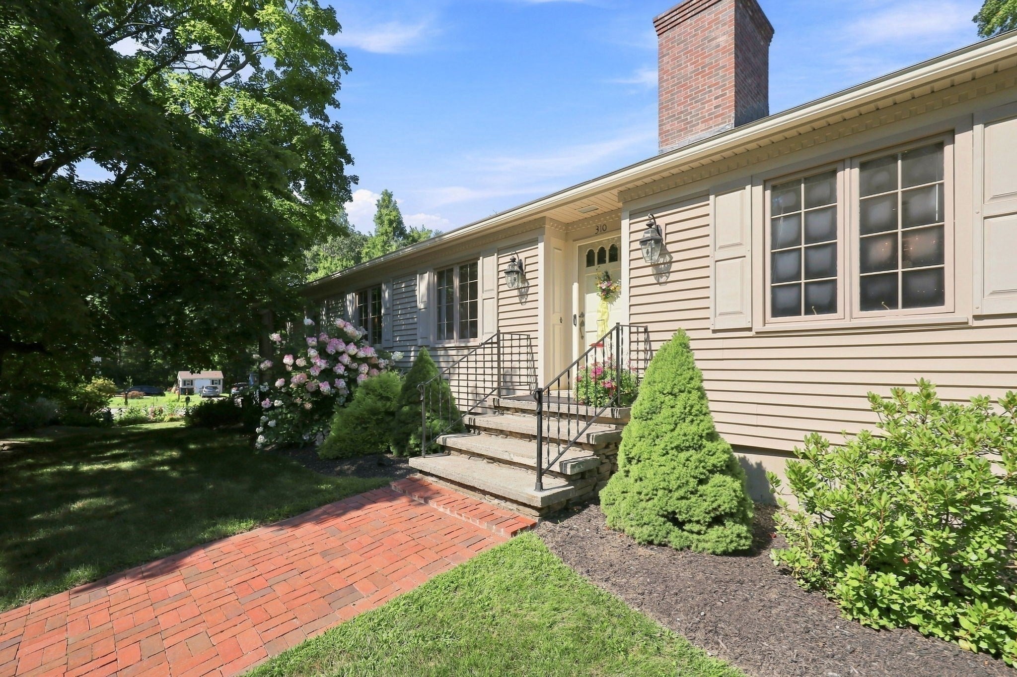 310 Briarwood Avenue, Southbridge, MA, 310 Briarwood Avenue, Southbridge, MA Photo #2