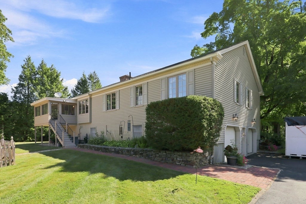 310 Briarwood Avenue