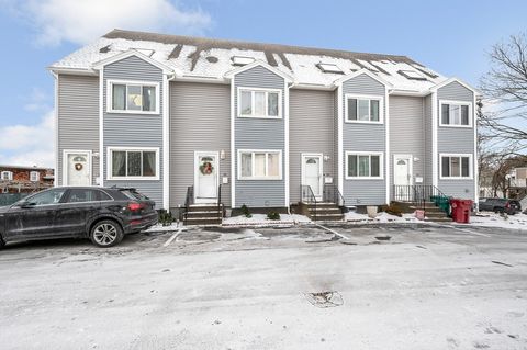 Photo of 29 Pine Hill St #29, Lowell, MA 01852 (MLS # 73466202)