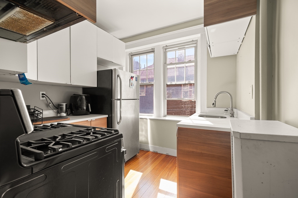 90 Bynner St #4, Boston, MA Photo #6